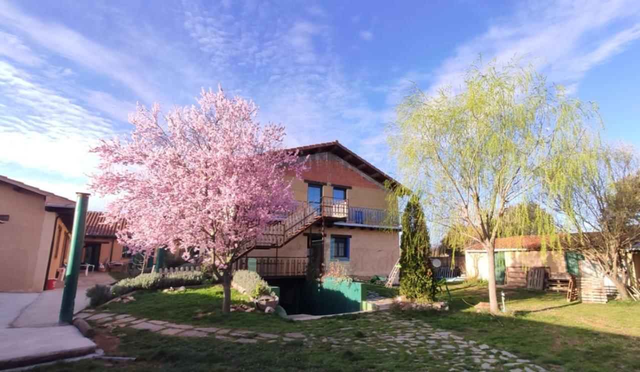 Albergue De Peregrinos Casa Flor Murias de Rechivaldo Eksteriør billede