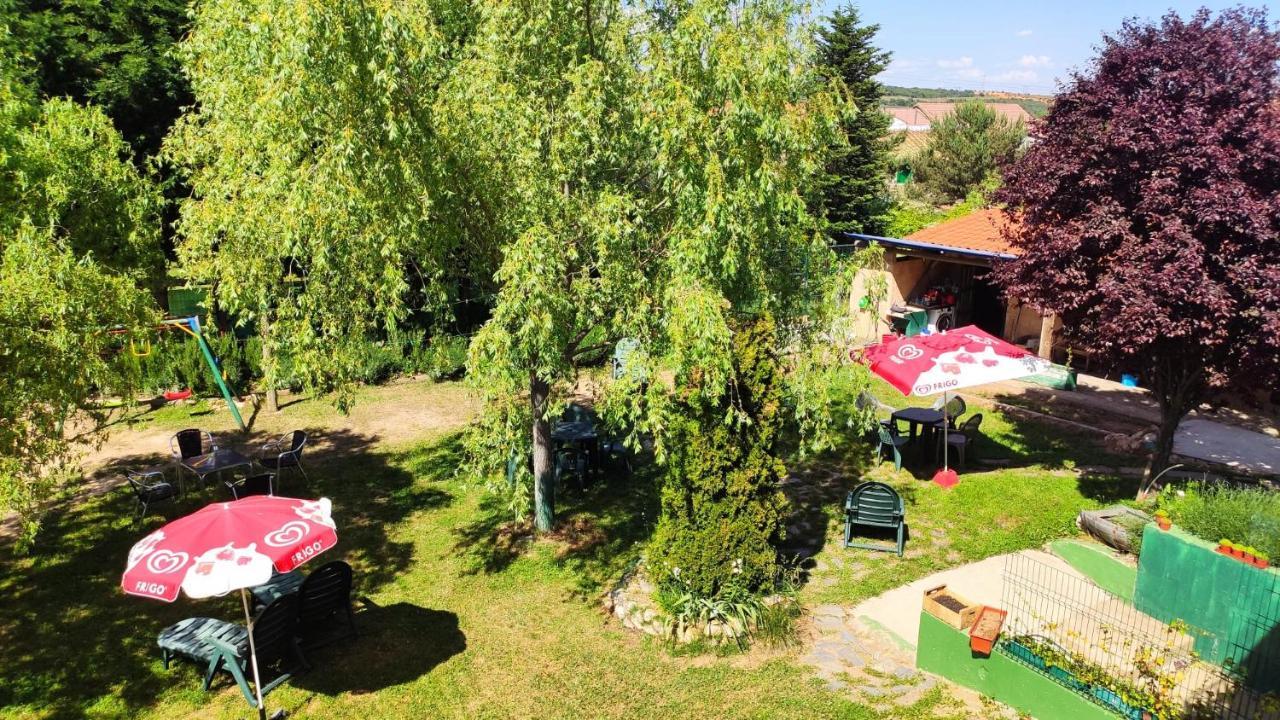 Albergue De Peregrinos Casa Flor Murias de Rechivaldo Eksteriør billede