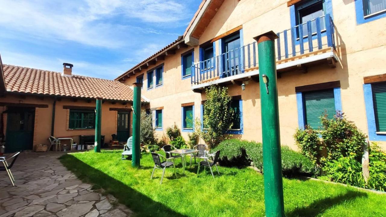 Albergue De Peregrinos Casa Flor Murias de Rechivaldo Eksteriør billede